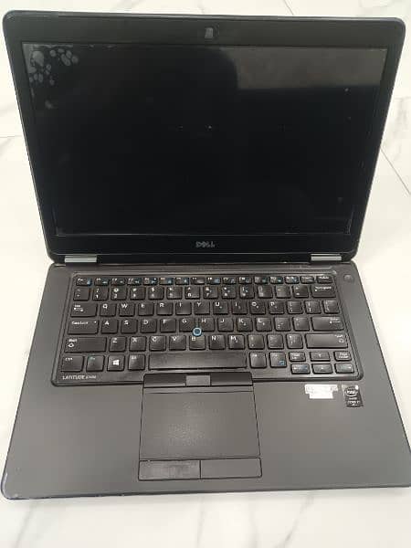 Latitude E7450 i7 , 5 generation 8gb ram ,250gb SSD, Intel Graphics 7