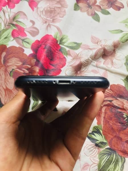 IPHONE 7 FOR SALE 2