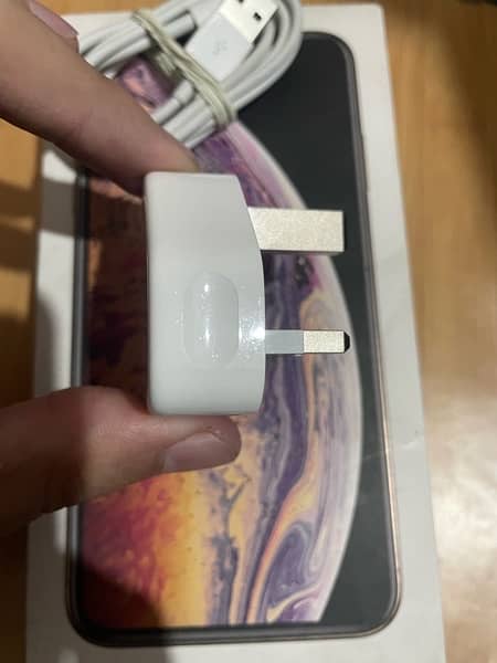 iphone xs max ka 100% Original Box Pulled Charger Hy 1