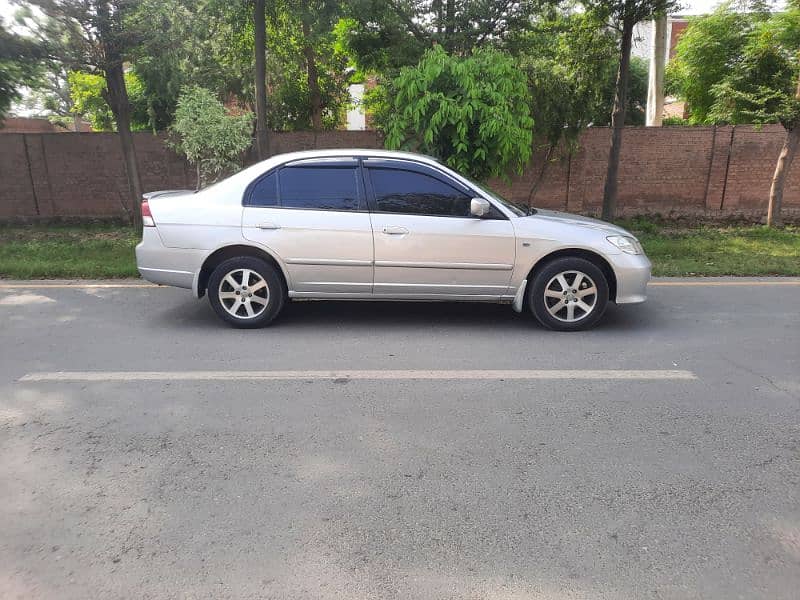 Honda Civic EXi 2005 16