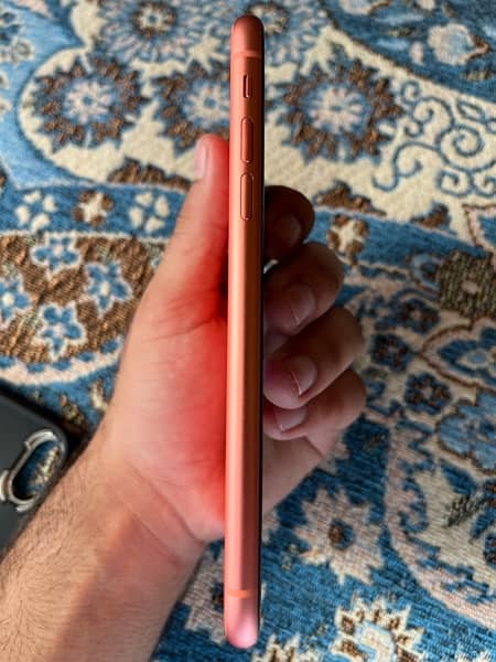 iPhone XR 128 gb non pta 2