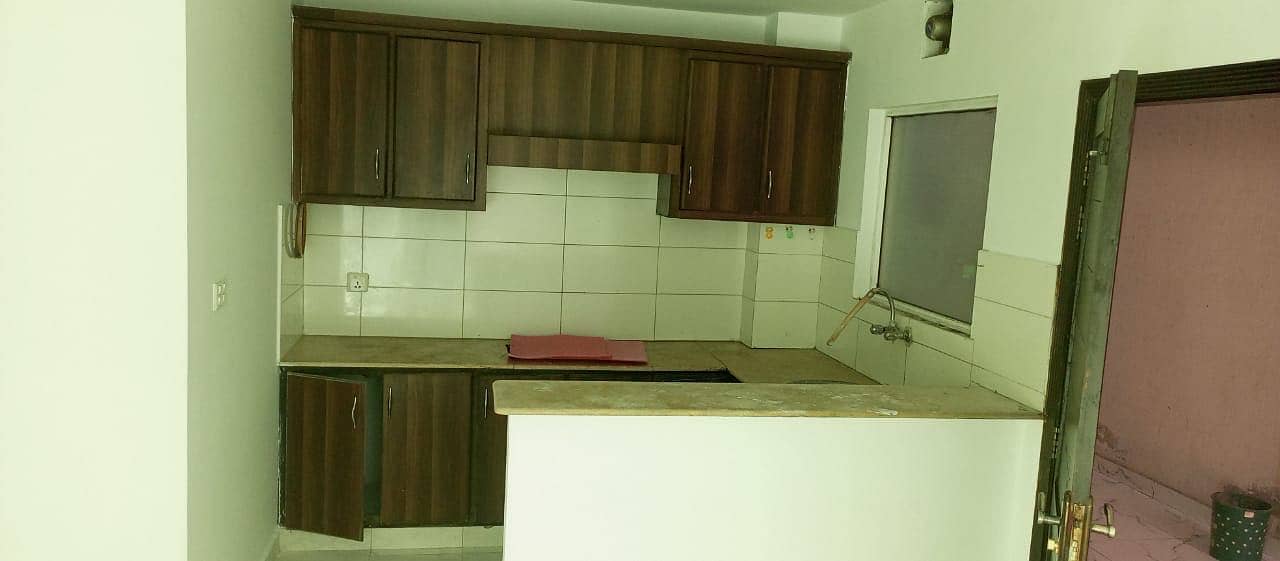 3 BED FLAT AVAILABLE FOR RENT 14