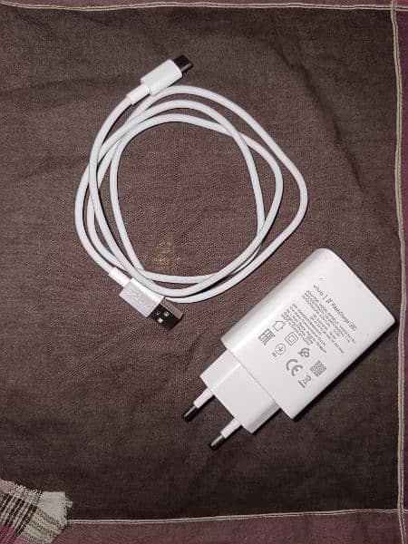 Vivo 44w Charger 1