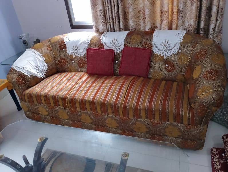 5 seater home used sofa 1