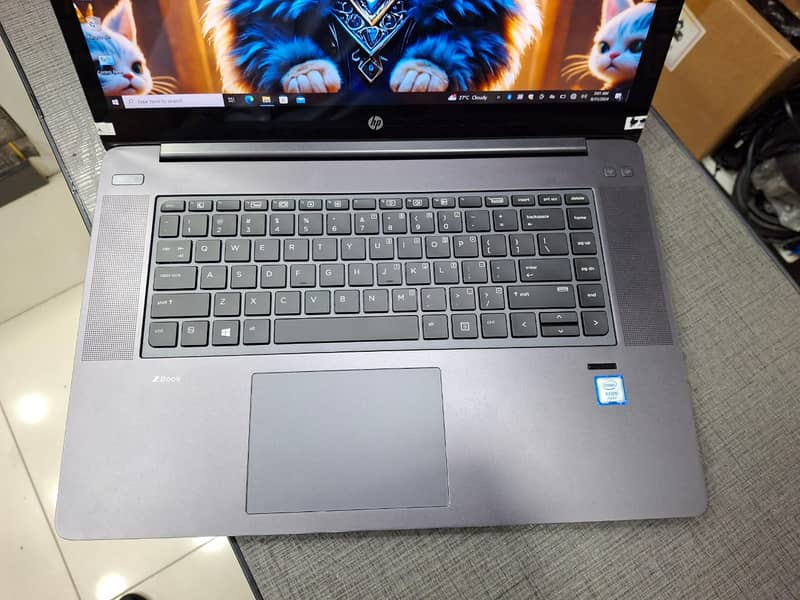 HP Zbook Studio G3 Mobile Workstation RAM 32GB SSD: 512GB 4GB Graphics 6