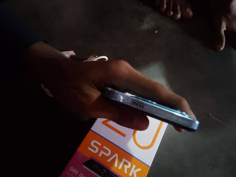 Tecno spark 20 1