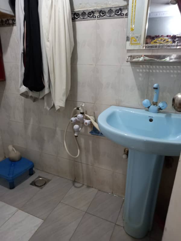 1600 Square Feet Flat For Sale In Gulshan-E-Iqbal Town 13