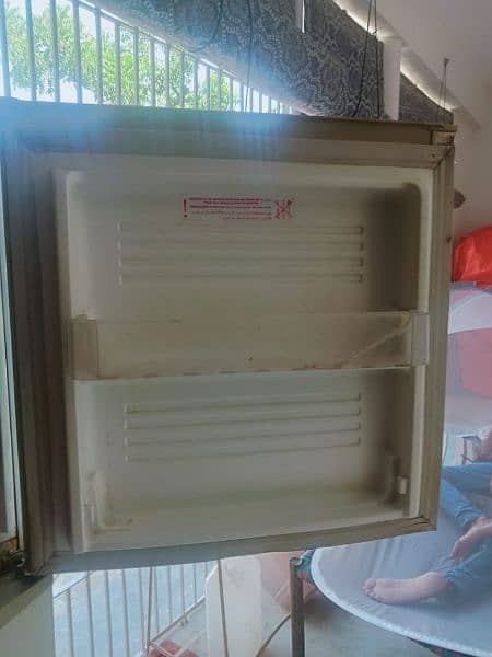 PEL REFRIGERATOR MINT CONDITION. RS. 25000 1