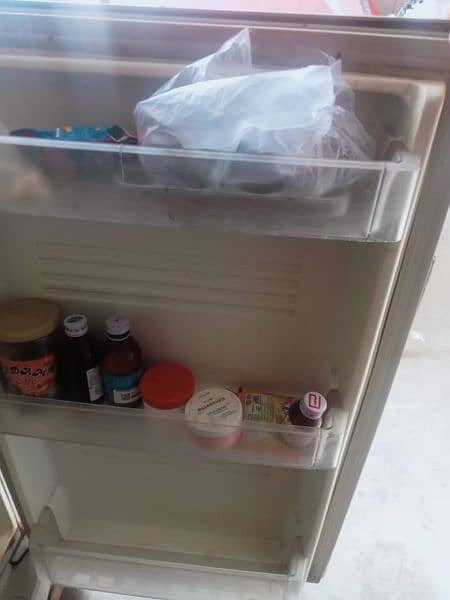 PEL REFRIGERATOR MINT CONDITION. RS. 25000 3