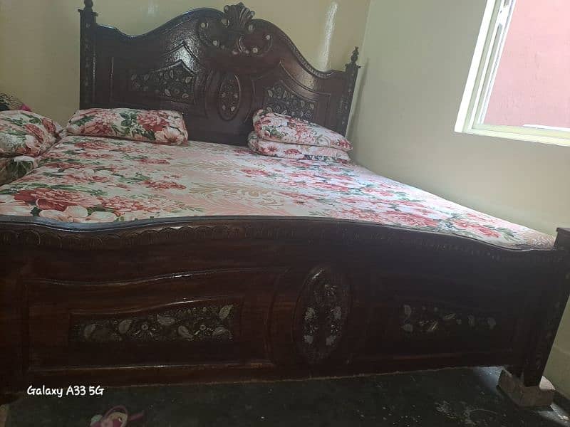 only bed in good condition 0