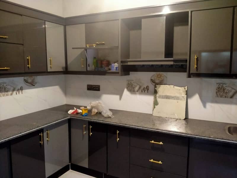 220 yards newly renovated house independent on rent one unit ground + one in Gulshan block 3 , 12