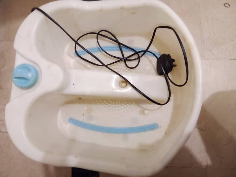 FOOT MASSAGER WATER TUB VIBRATOR 1