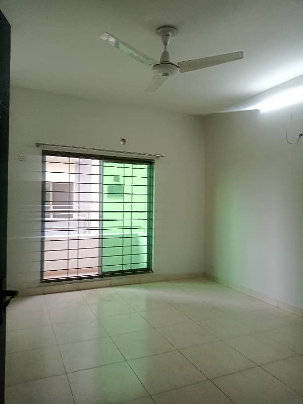 3 Bed House Available For Rent in Askari 11 Lahore 26