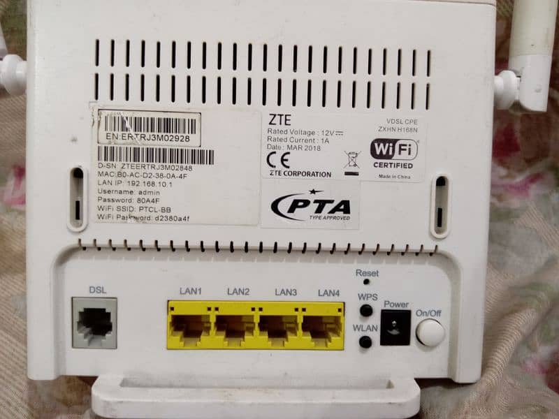 PTCL wifi router in good cndition 2