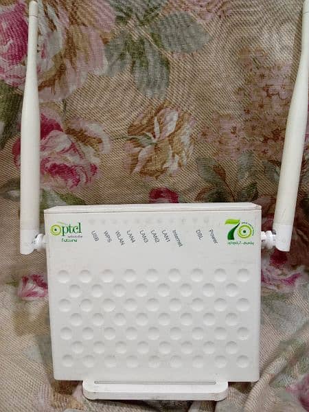 PTCL wifi router in good cndition 3