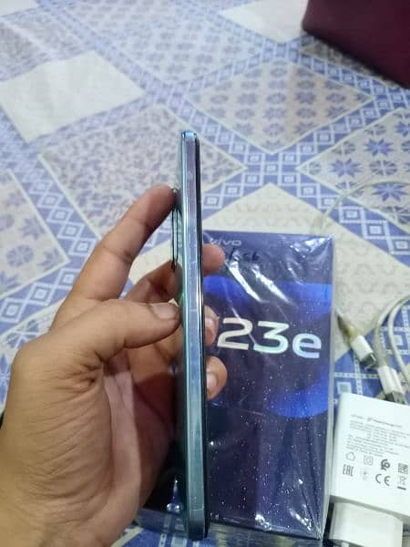 Vivo V23e 8+4GB Ram 256GB Rom 5