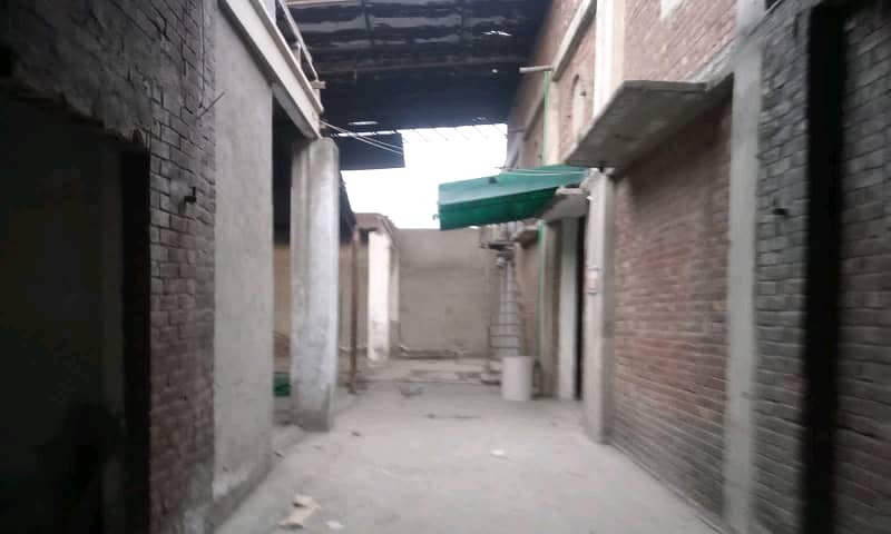 Factory Of 4 Kanal In Gajju Matah For Rent 1