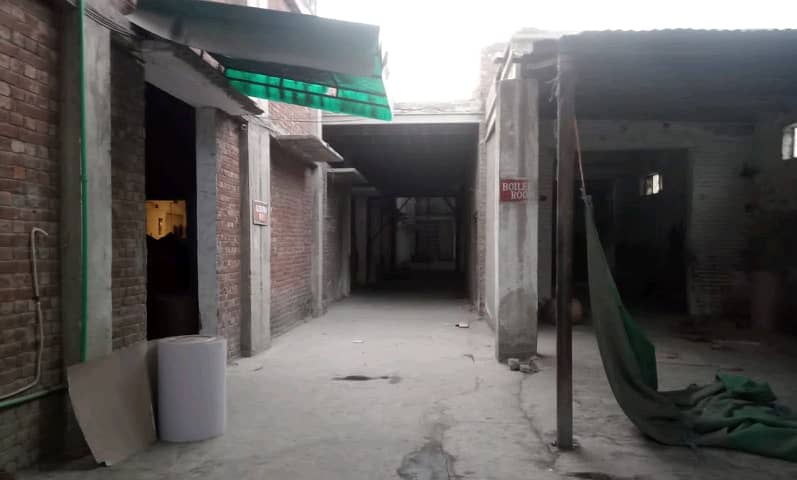 Factory Of 4 Kanal In Gajju Matah For Rent 6