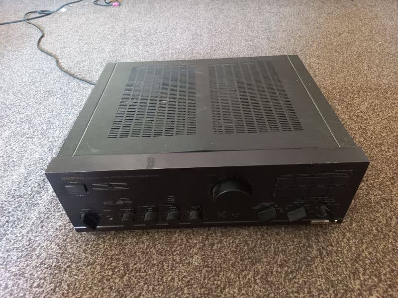 amplifier onkyo integra A 817 xx 4