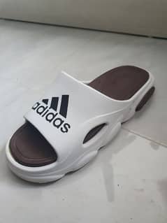 Adidas Slides/Slippers - Soft and Smooth - Cleaned