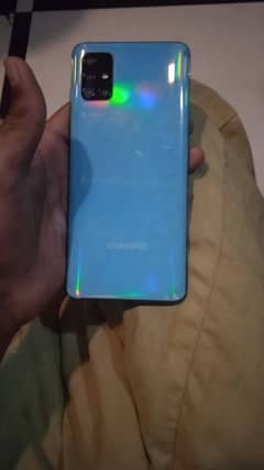 Used mobile koi problem all ok 6 128 h Samsung galaxy53 box hai