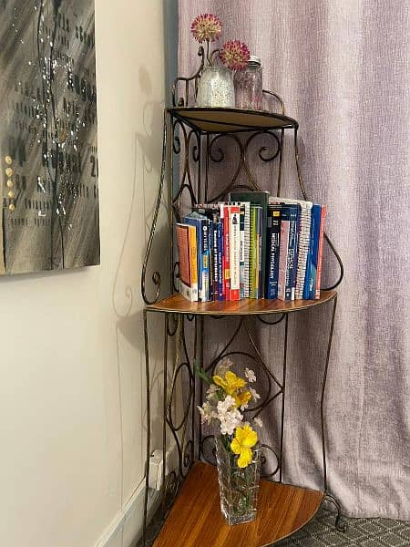 Book shelves made of metal 0