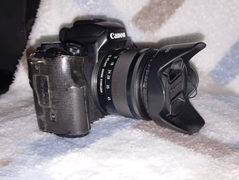 canon M. 50 camera 1