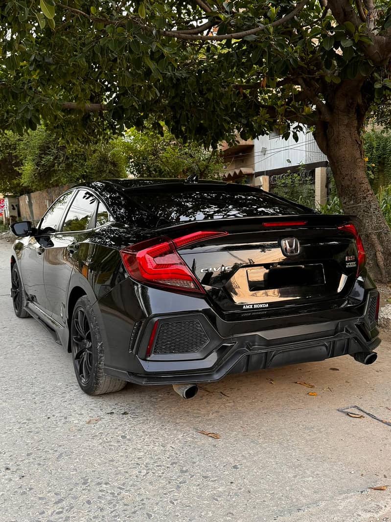 Honda  civic  RS Turbo 2019 Model 5