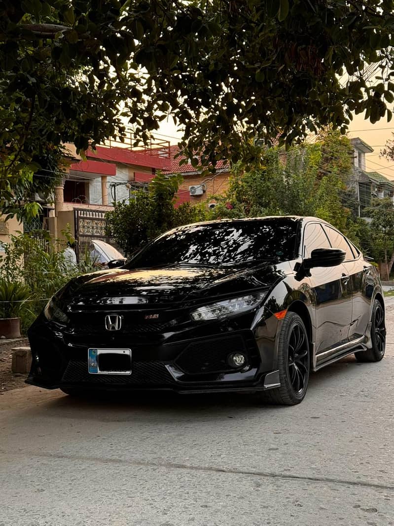 Honda  civic  RS Turbo 2019 Model 6