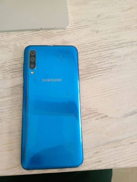 samsung A50 original phone 4