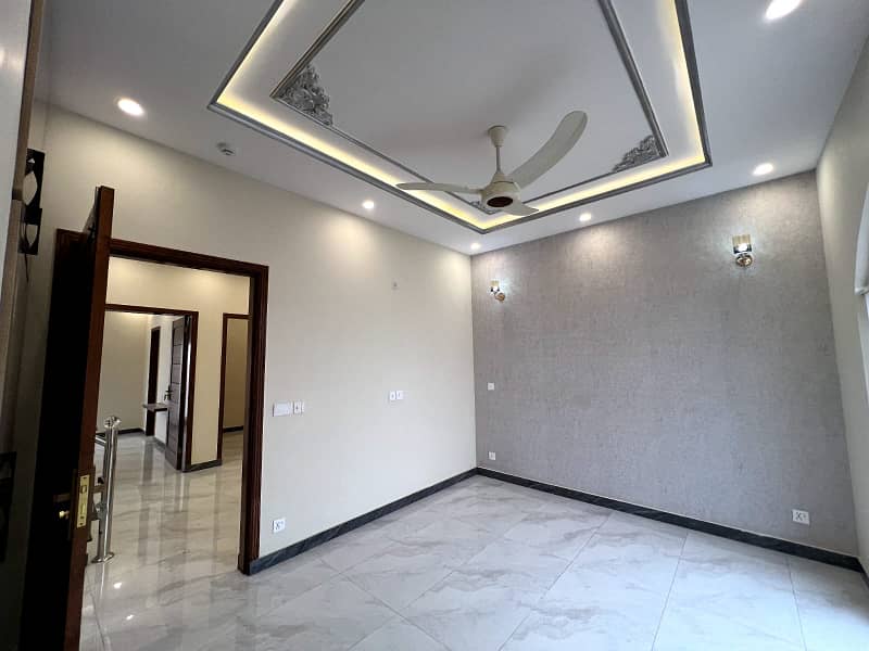 5 Marla Brand New Spanish House Available for Sale in DHA Rehbar phase 2 41