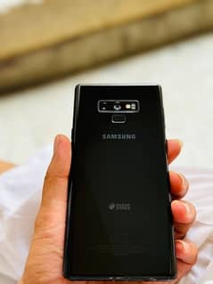 Samsung note 9 6 128bg with box new condition