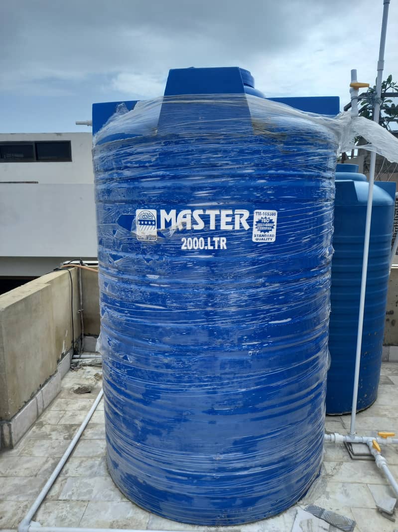 Master Plastic Vertical Water Tank 2000 Liters (1PV10) 1