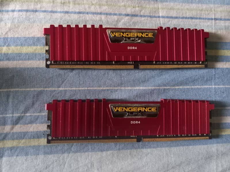 Corsair 16gb Ram stick 2400Mhz (8gb×2) 1