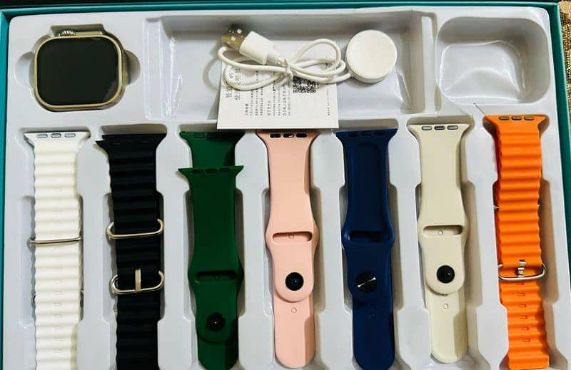 Q10 7 in 1 Straps Smart Watch Ultra 2 3