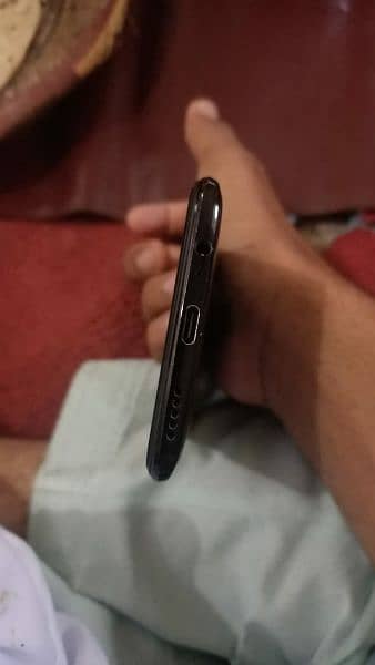 one plus 6 8 128 ram 10by 10 condition 5