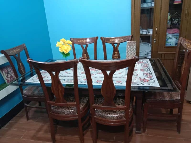 6 seater dinning table 4