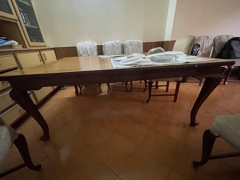 Dining Table with 8 chairs for SALE 4