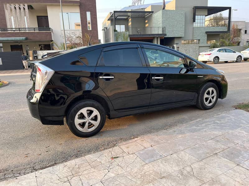 Toyota Prius S LED Edition 1.8 5