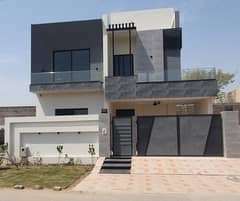 10 marla house for sale in paragon city lahore