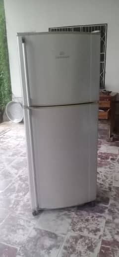 dawlanse fridge biste condition