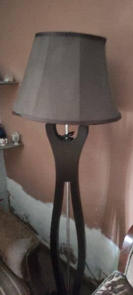 Floor lamp good condition 2