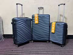 Luggage bags/ travel suitcases/ trolley bags/ travel trolley/ attachi