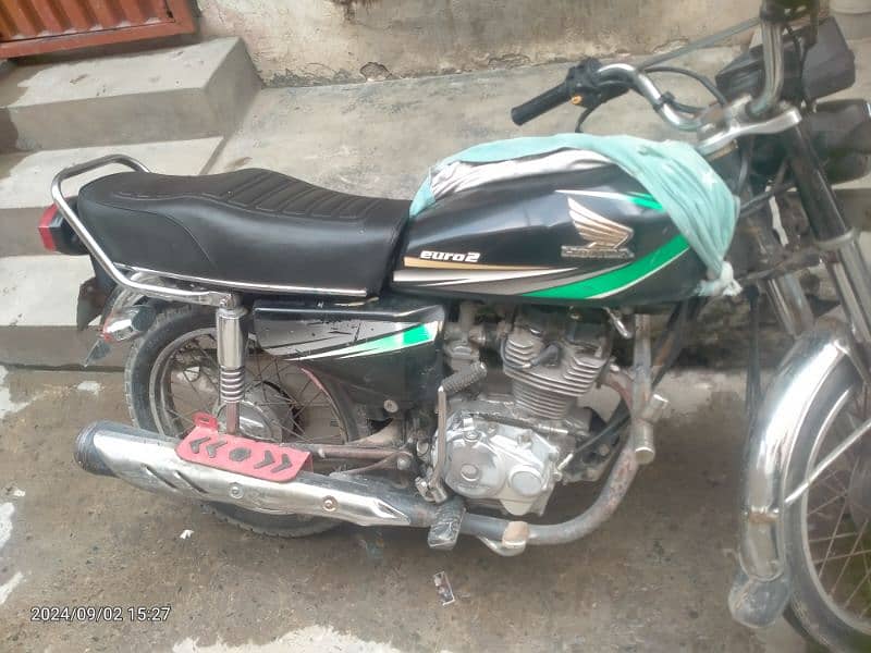 Honda 125 black 1