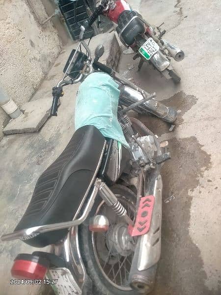 Honda 125 black 2