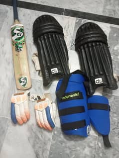 cricket kit for sale in a good condition