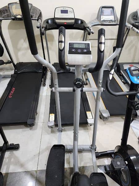 treadmill (0309 5885468). home gym. gym cycles. ellapticals. spin bike 16