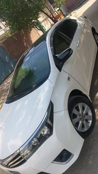 Toyota Altis Grande 2015 1