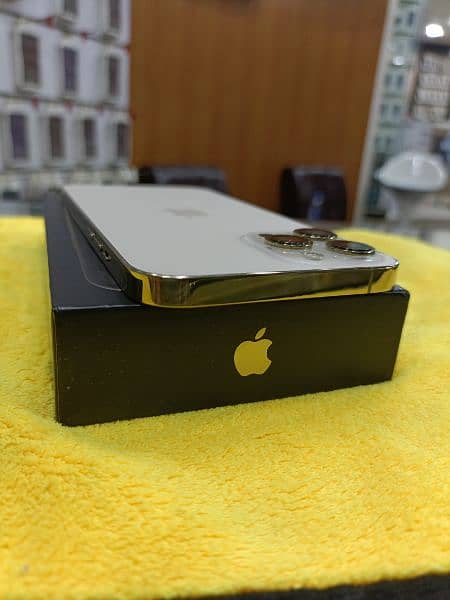 iphone 12 pro max 128gb  PTA  Approved 1