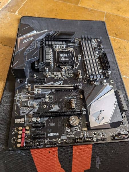 Gigabyte Z390 Aorus Elite 8th 9th Generation Motherboard 1